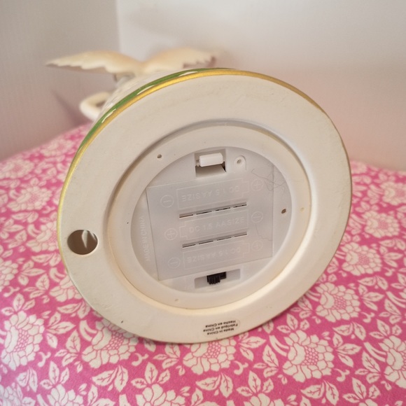 12” Ceramic Angel, Color Changing Light - Picture 3 of 3